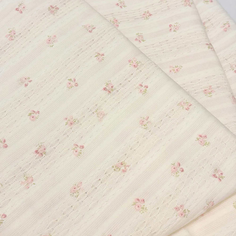 Jacquard-, Cutwork- und Crinkle-Stoffe aus 100 % Baumwolle